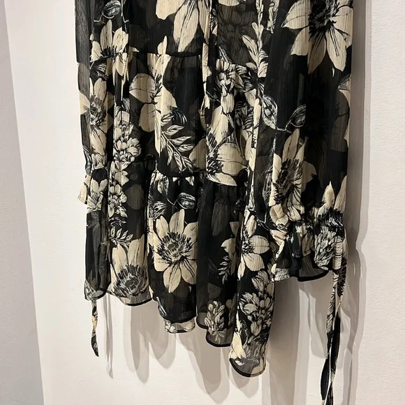 Floral Black and White Women's Dress - Picture 4 of 5